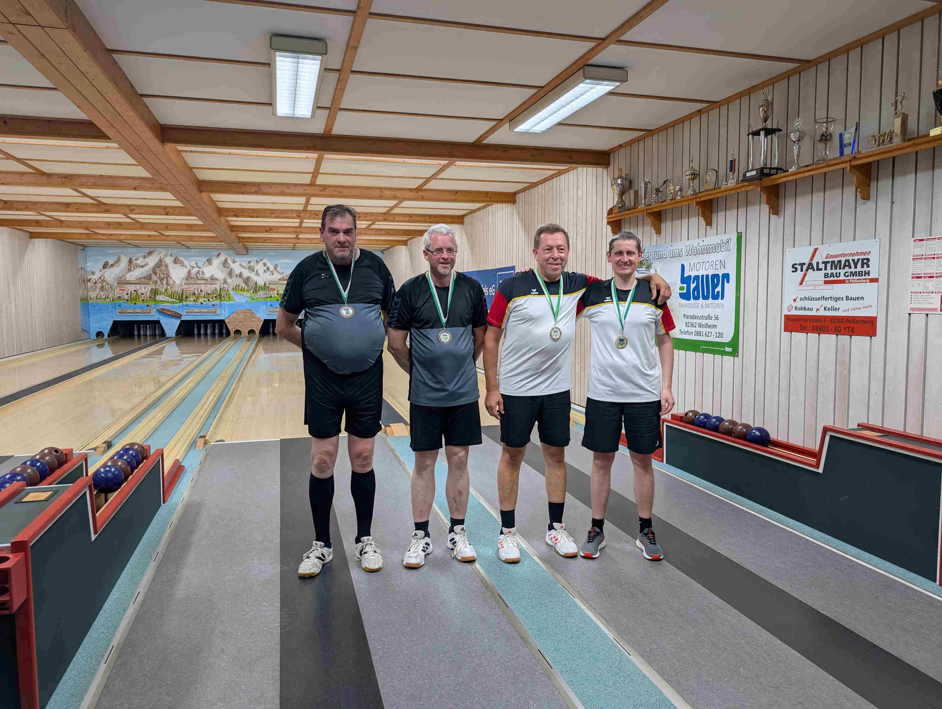 Bezirksvorentscheidung Tandem Männer - 2026von links: Klaus Nitsche und Thomas Feuchtinger, Hubert Resch und Alois Kriesmair