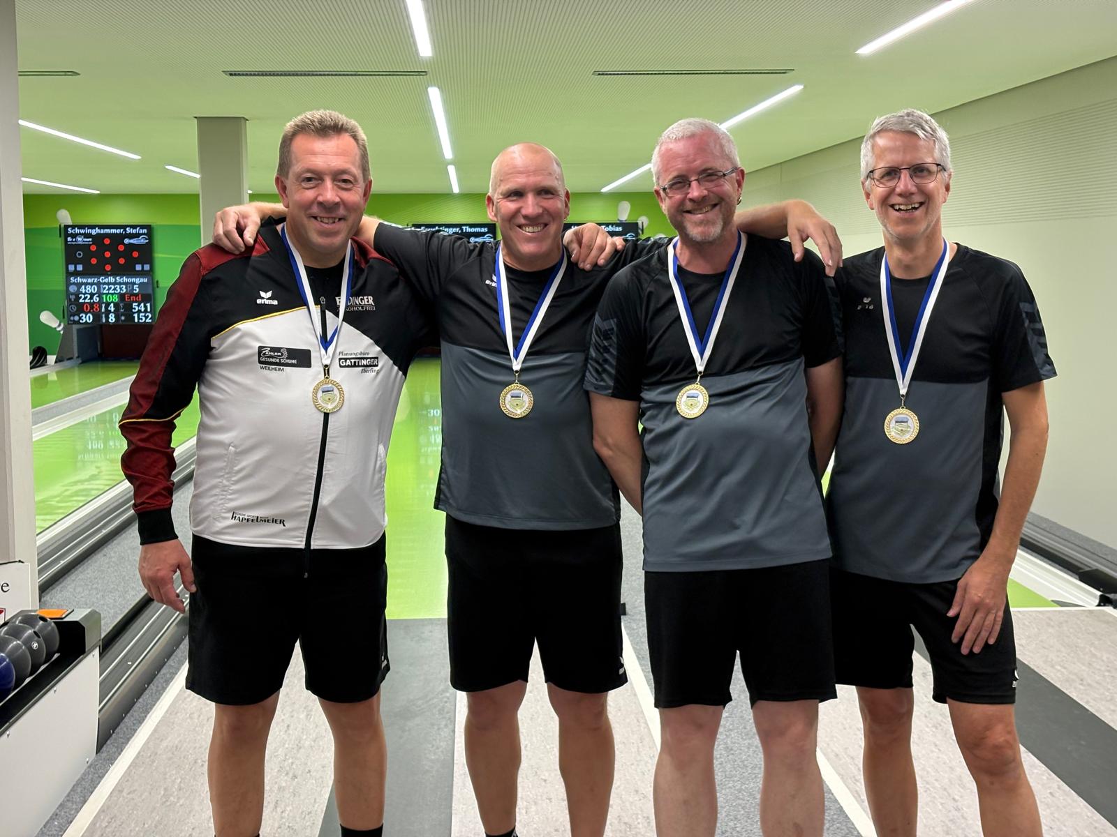 Bezirksvorentscheidung Vereinsmannschaft Senioren A - 2027Hubert Resch, Stefan Schwinghammer, Thomas Feuchtinger, Marcus Wolf
